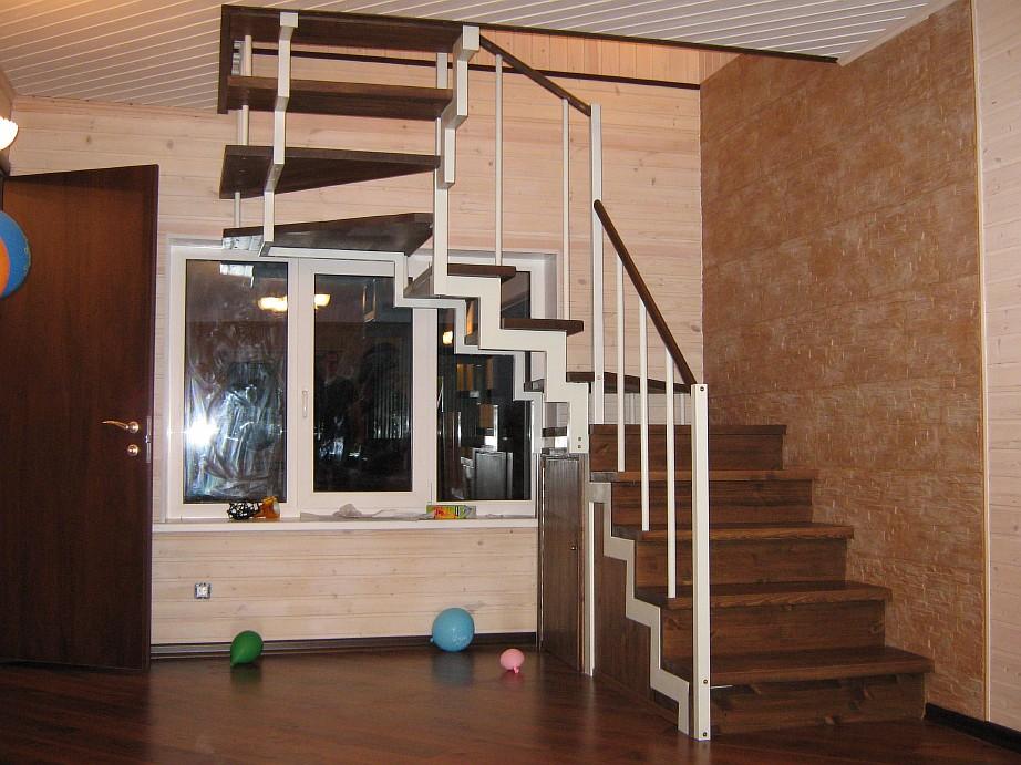 Фото Угловых Лестниц В Частных Домов